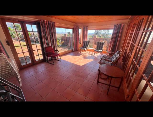 4 BEDROOM HOUSE FOR SALE IN HOWICK WEST